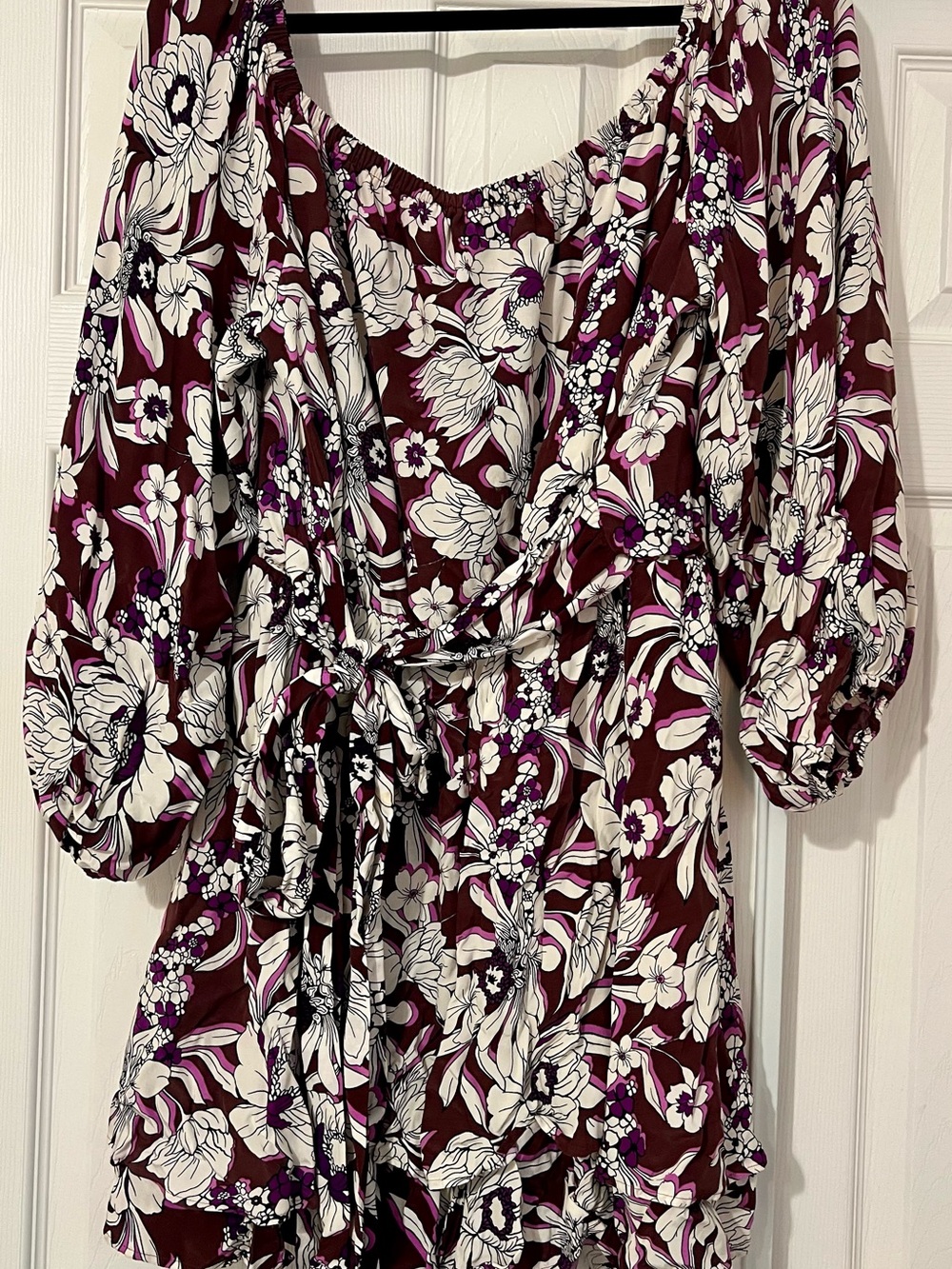 Express Floral Puff-Sleeve Wrap Romper size XL